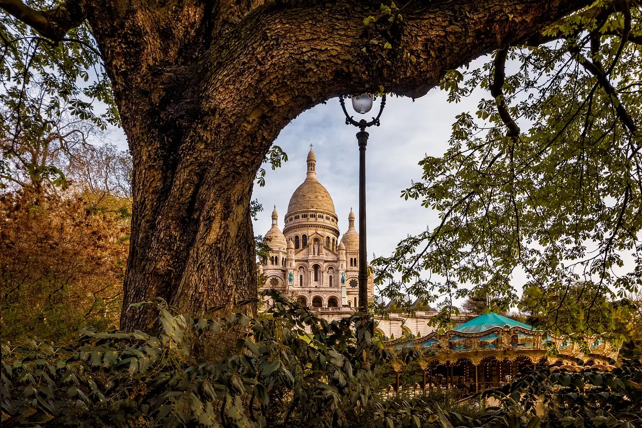 FRANÇA | Especial Paris | Montmartre e Sacré-Cœur: O Charme Boêmio com Toques de Sofisticação